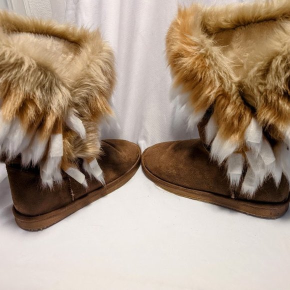 Furry Boot - Picture 3 of 4